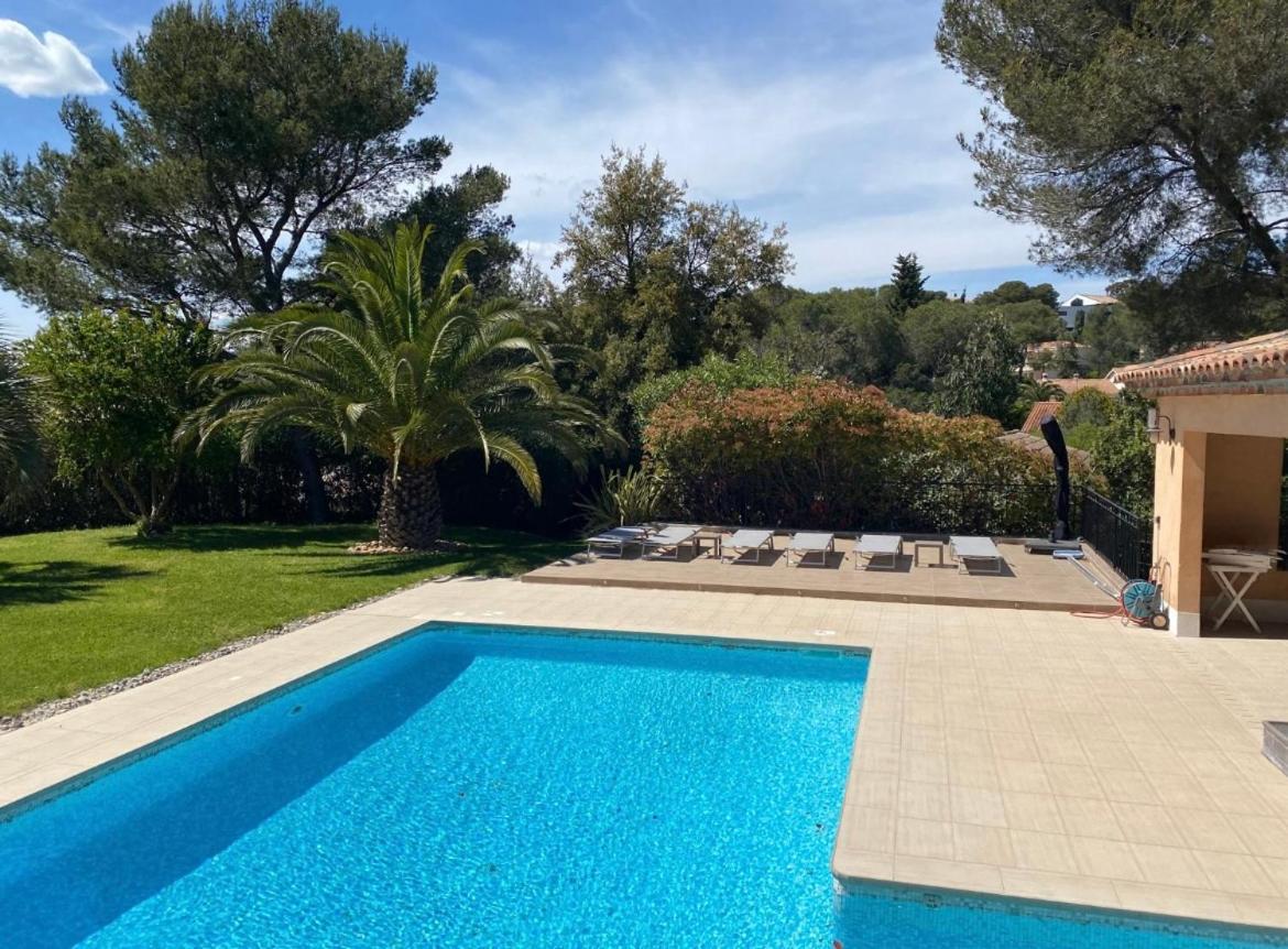 Belle villa à Saint Raphaël dans clos privé Exterior foto