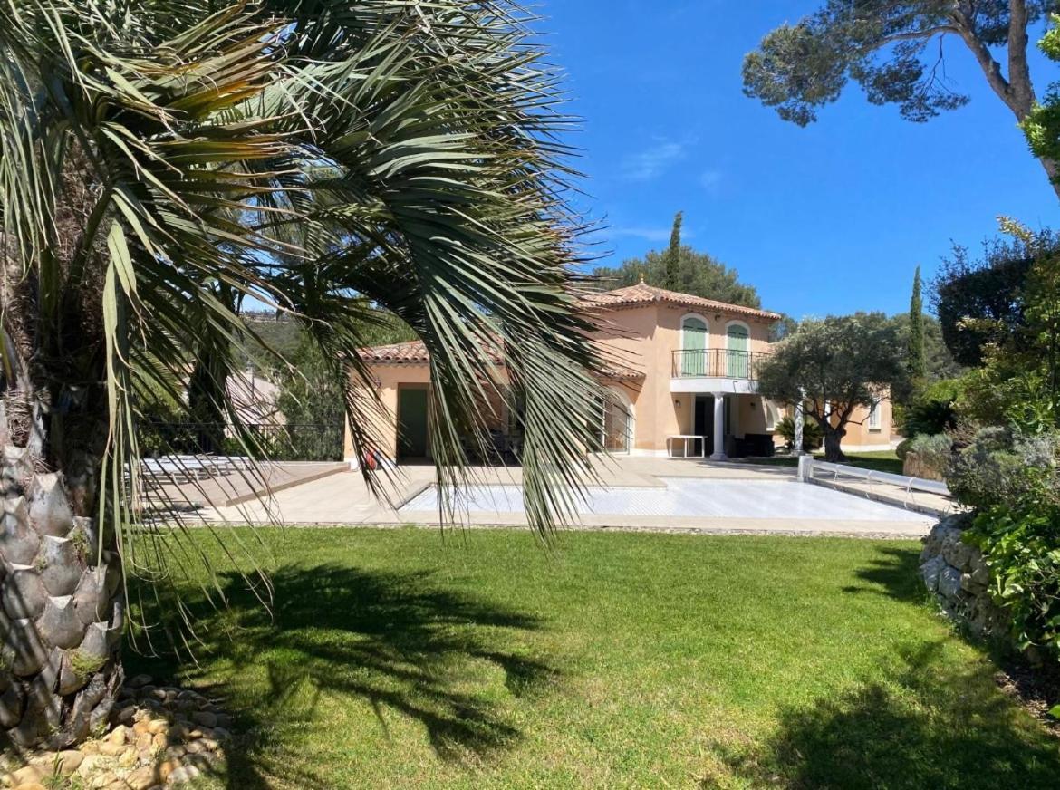 Belle villa à Saint Raphaël dans clos privé Exterior foto