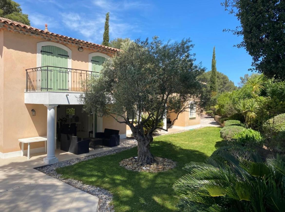 Belle villa à Saint Raphaël dans clos privé Exterior foto