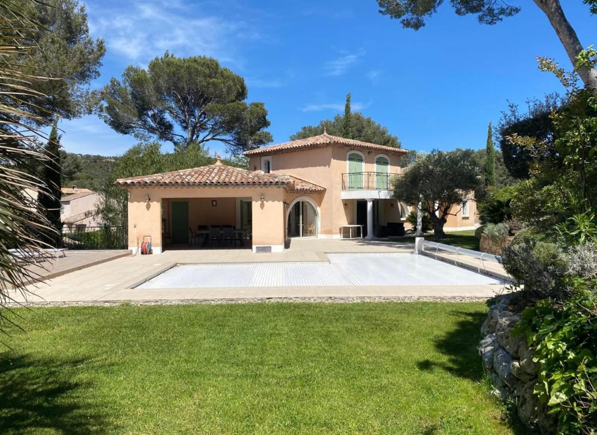 Belle villa à Saint Raphaël dans clos privé Exterior foto