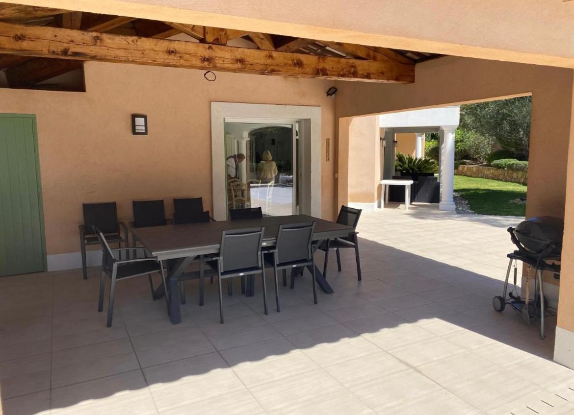 Belle villa à Saint Raphaël dans clos privé Exterior foto