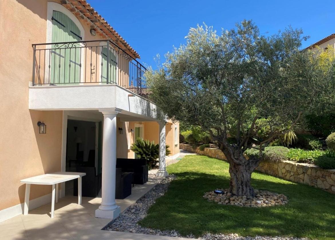 Belle villa à Saint Raphaël dans clos privé Exterior foto