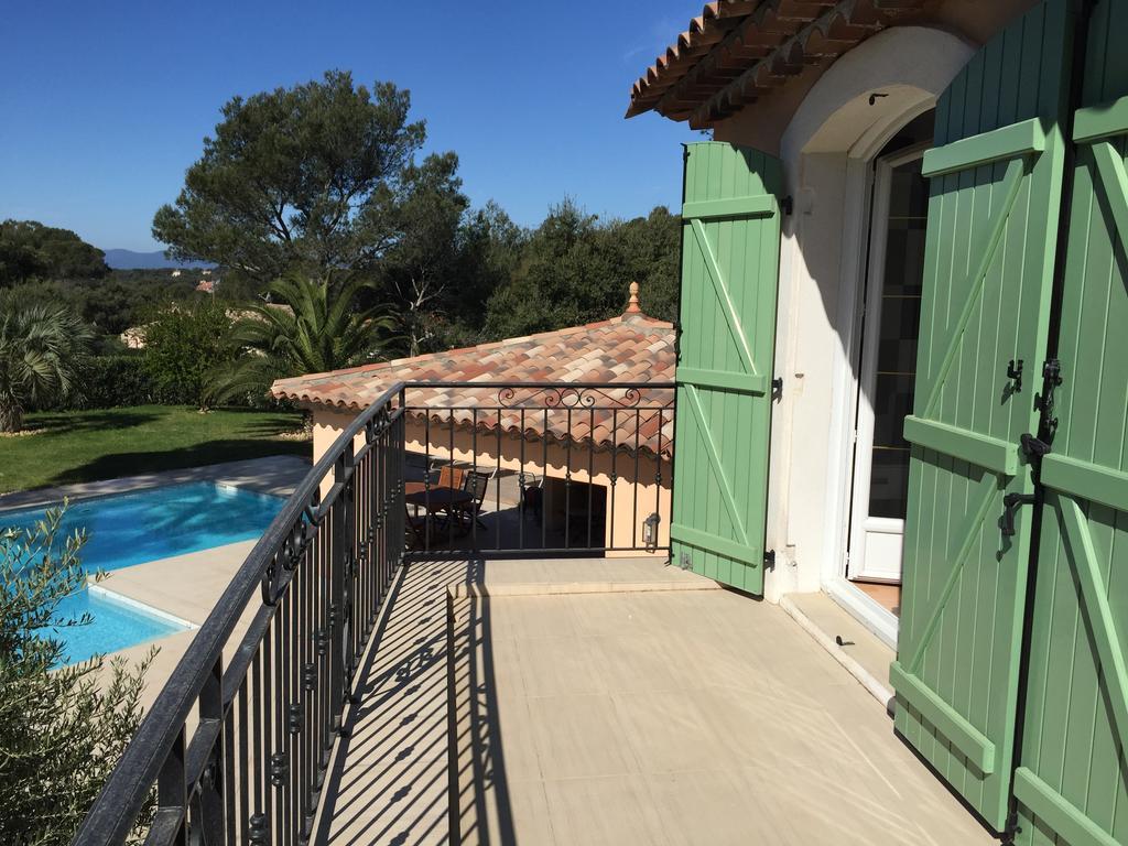 Belle villa à Saint Raphaël dans clos privé Exterior foto