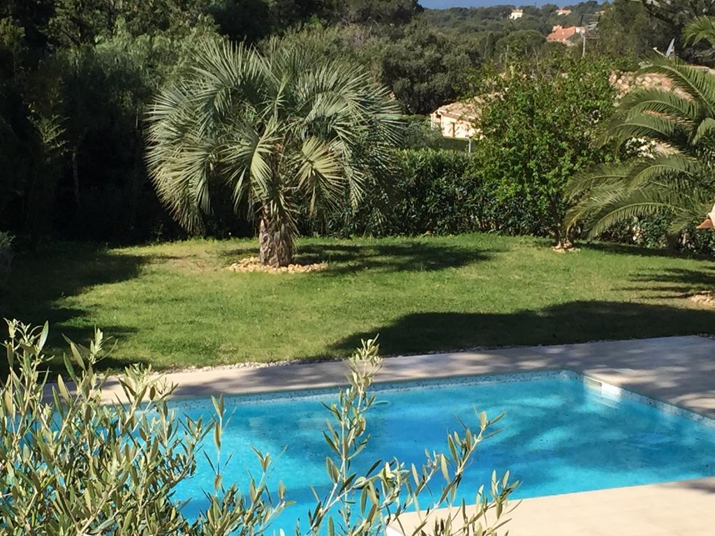Belle villa à Saint Raphaël dans clos privé Exterior foto