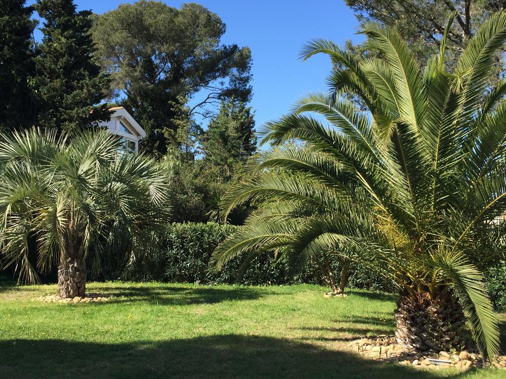 Belle villa à Saint Raphaël dans clos privé Exterior foto