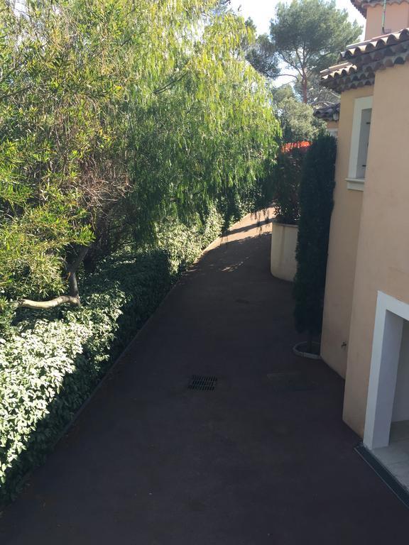 Belle villa à Saint Raphaël dans clos privé Exterior foto