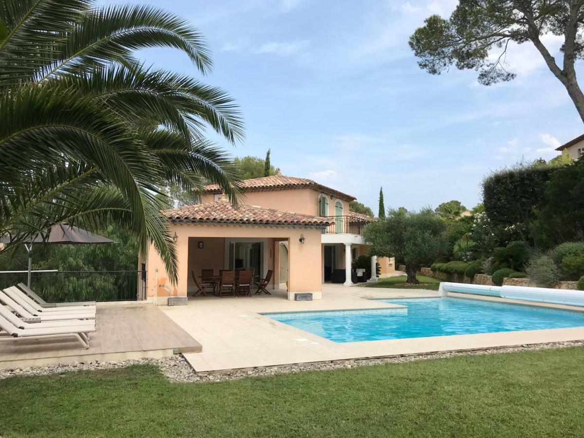 Belle villa à Saint Raphaël dans clos privé Exterior foto