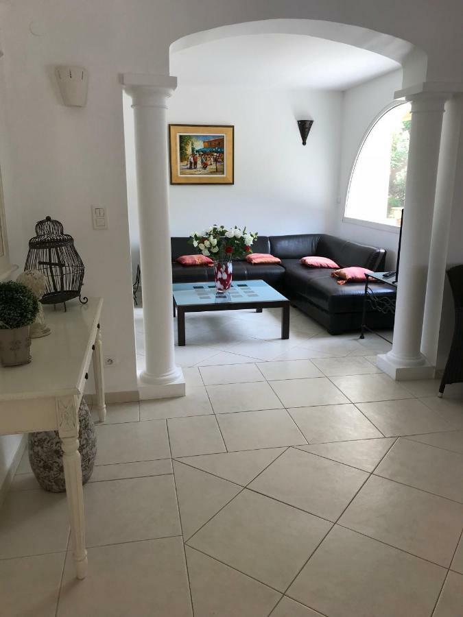 Belle villa à Saint Raphaël dans clos privé Exterior foto